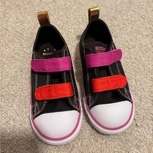 Kids Converse x Willy Wonka Shoes NWOT